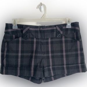 Tracy Evans Y2K black pink white Plaid cuffed dress shorts juniors 13